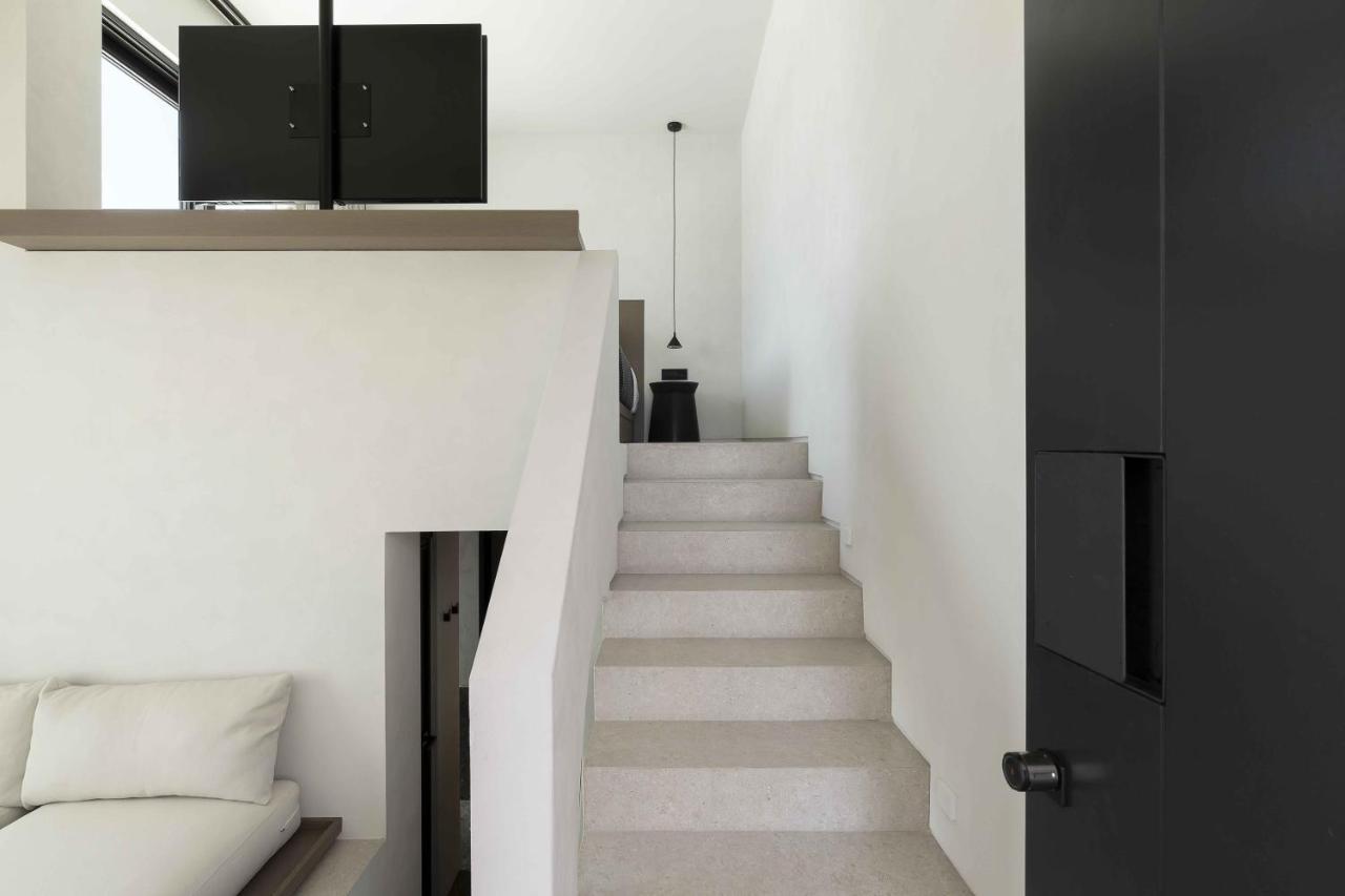 Cubic Mykonos Seafront Design Suites Ornos  Ngoại thất bức ảnh