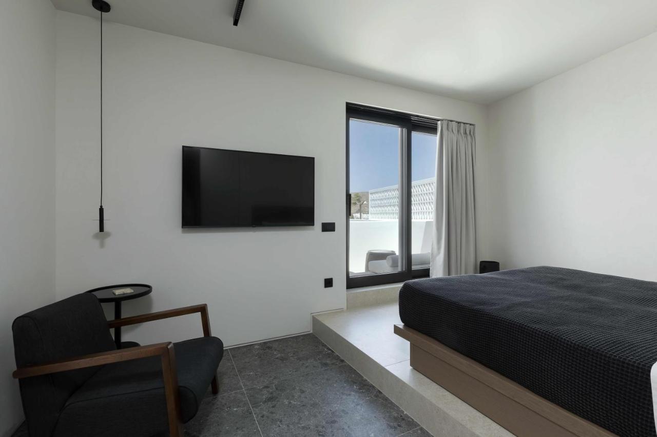 Cubic Mykonos Seafront Design Suites Ornos  Ngoại thất bức ảnh