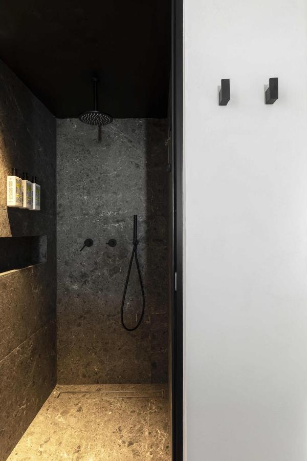 Cubic Mykonos Seafront Design Suites Ornos  Ngoại thất bức ảnh