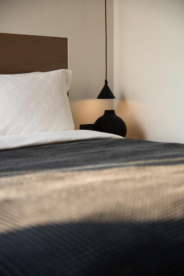 Cubic Mykonos Seafront Design Suites Ornos  Ngoại thất bức ảnh